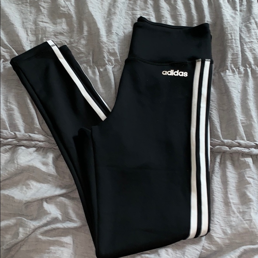 Adidas leggings size medium
